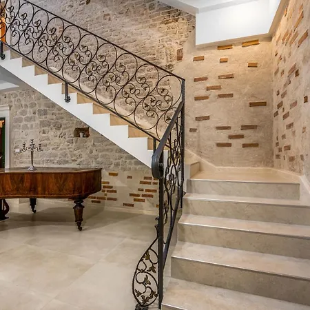 Apartment Sizgoric Palace *