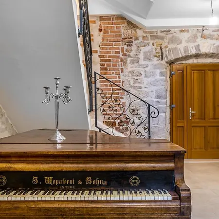 Apartment Sizgoric Palace